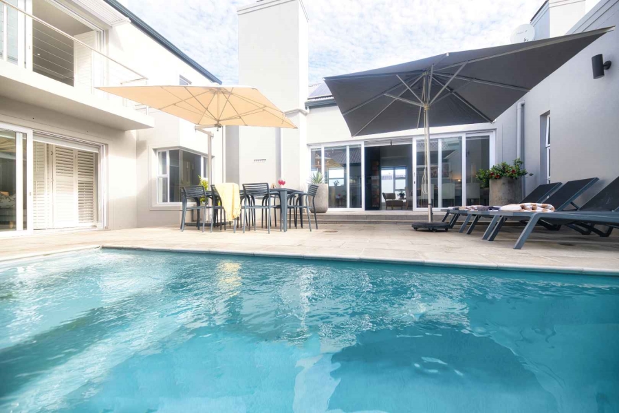 4 Bedroom Property for Sale in Hemel en Aarde Estate Western Cape